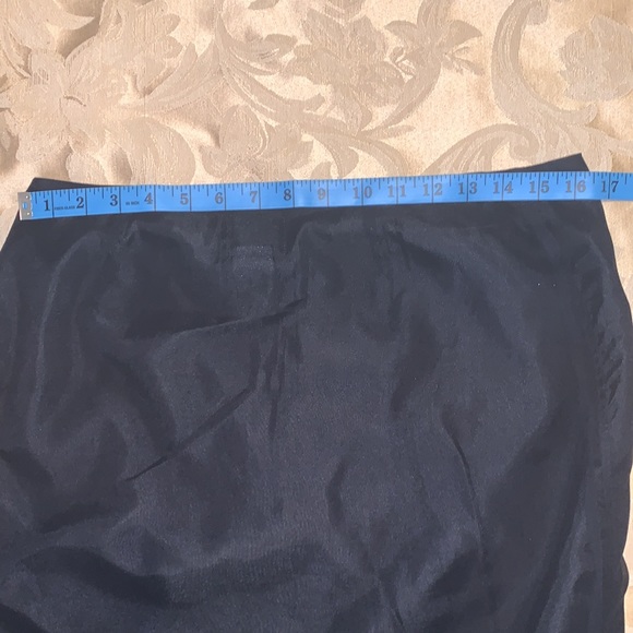 iCe 100% Black Silk Skirt with embroidered and beaded hem. - Picture 6 of 9